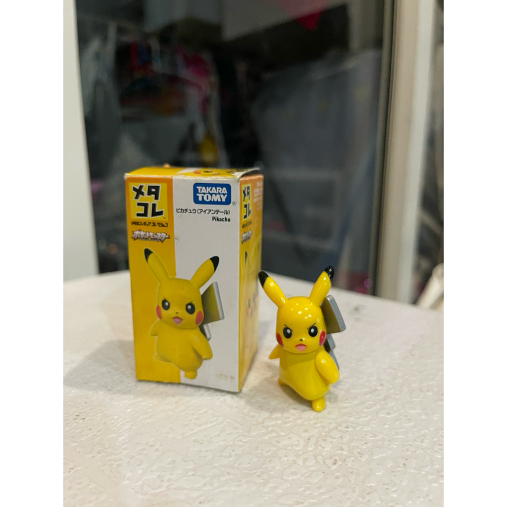 Pokemon Pikachu Model Takara Tomy Metal Figure Collection Pikachu