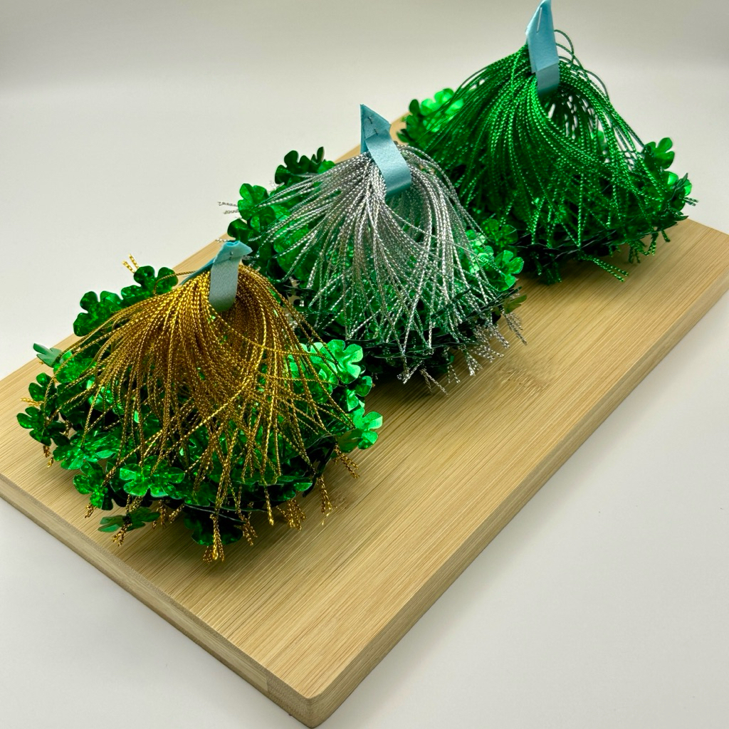 ใบมะพร้าว,จุกมะพร้าว ร้อยดิ้น 100 ชิ้น(ตกแต่งงานโปรยทาน)