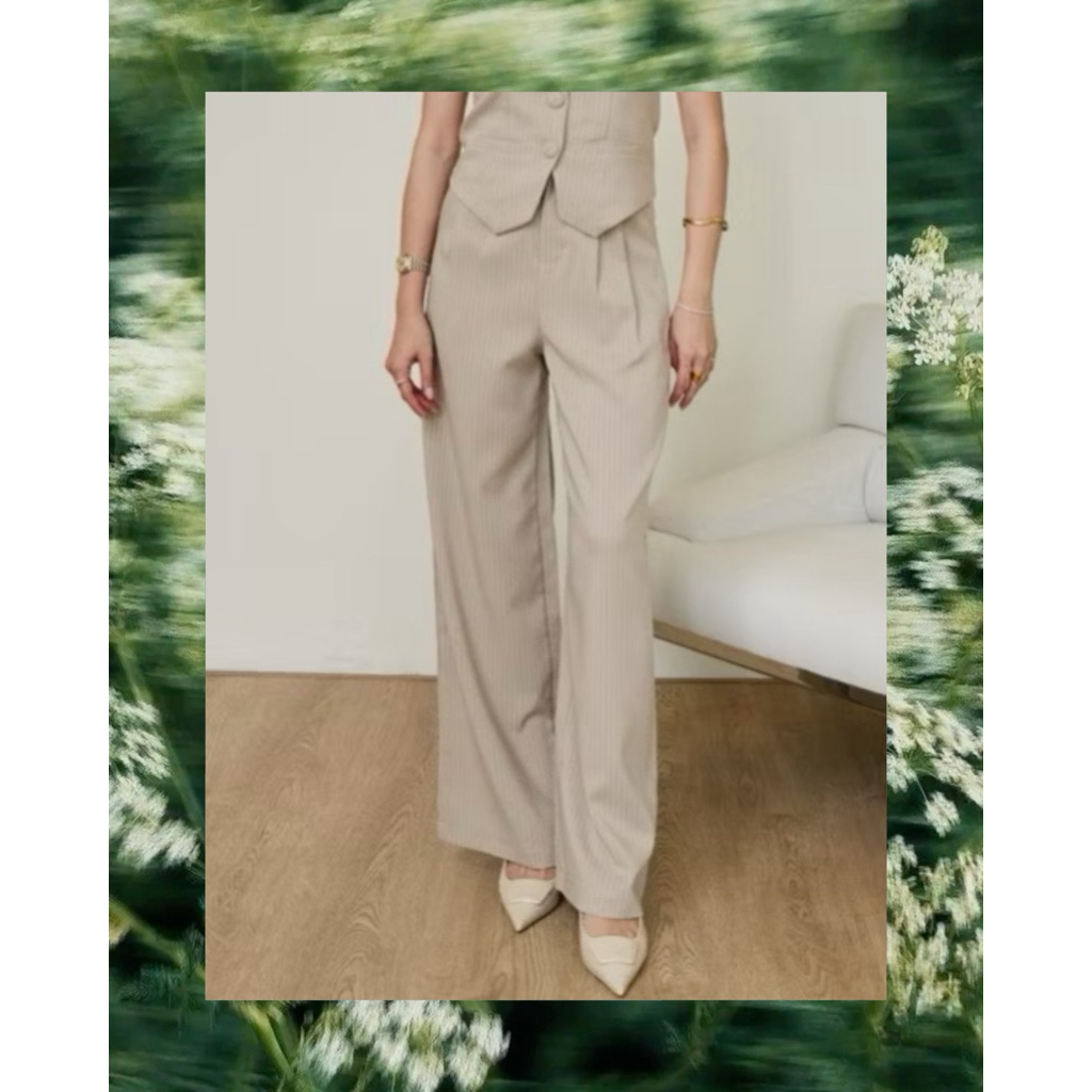 มีโค้ดลด:ส่งต่อกางเกงขายาวสีครีม Swana.ss