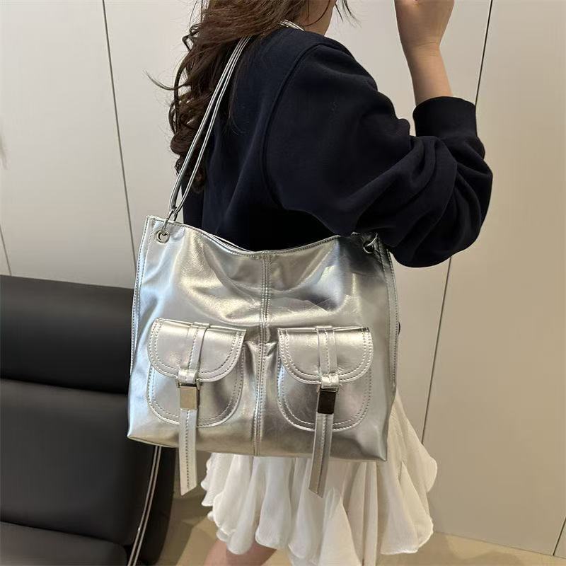 UR Bag NEW Classic Bag กระเป๋าสะพายข้าง กระเป๋าหน้า UR Bag รูปที่ 4