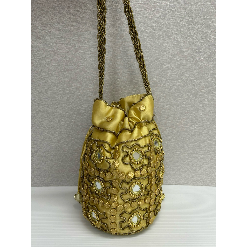 [พร้อมส่ง] กระเป๋าอินเดีย หูรูด คล้องมือ Indian Potli Bag