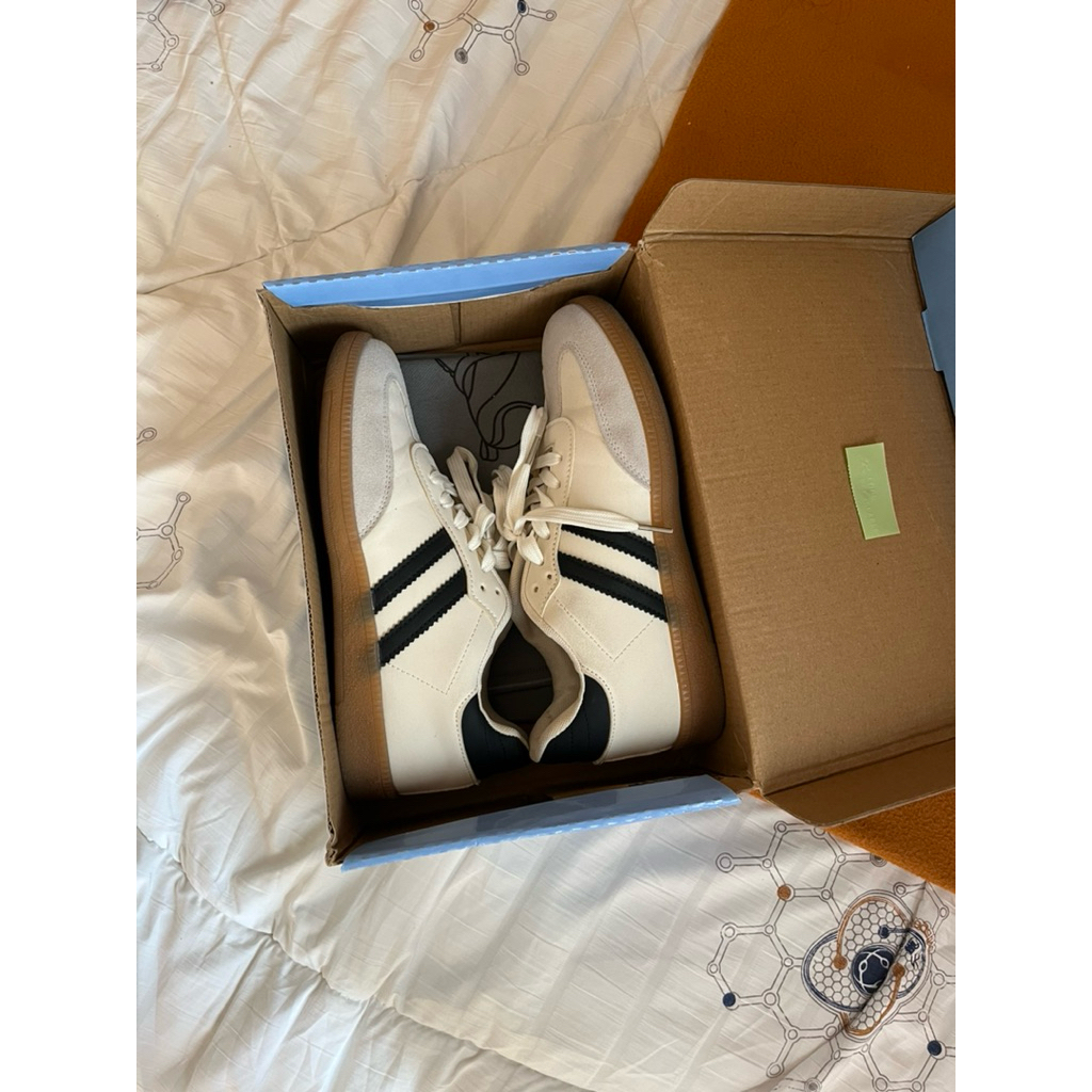 รองเท้ามือสอง Corolla รองเท้าแฟชั่น รองเท้าลำลอง ผู้ชายผู้หญิงไซส์39-40