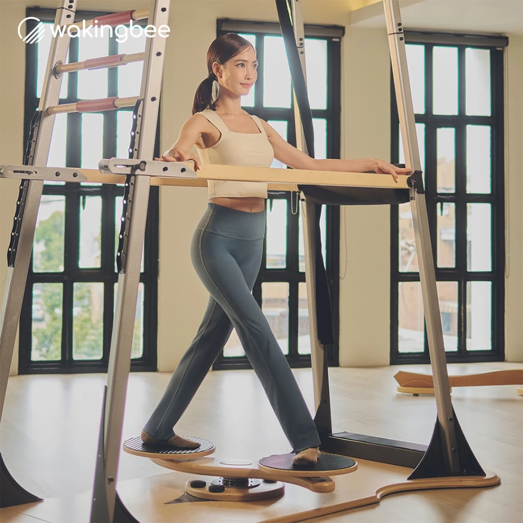 Wakingbee x Taew Lap Tights เลกกิ้งออกกำลังกาย ใส่ลงน้ำได้ ทรงขากระบอก เอวสูงเก็บหน้าท้อง ผ้ากันยูวี แห้งไว