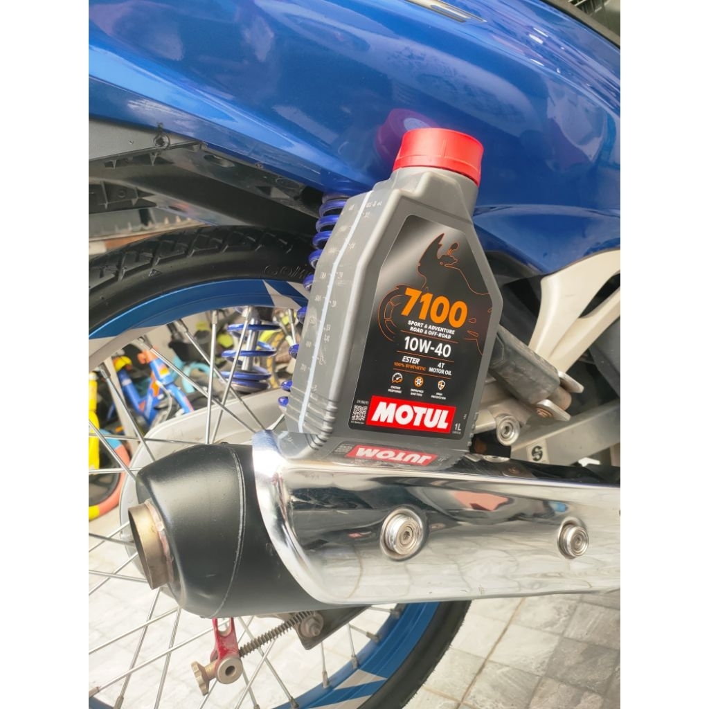 น้ำมันเครื่อง 7100 สำหรับรถทำเครื่อง ...............................    . ......................โมตุ