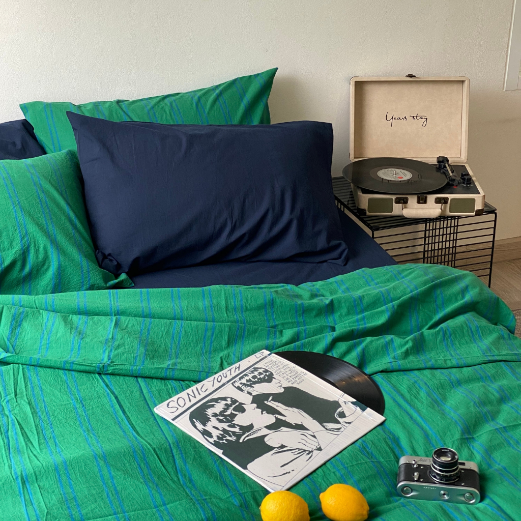 ผ้าปูที่นอน สีกรม + ลายทางเขียวเข้ม I ผ้าปูที่นอน Mix and Match สีพื้น Minimal + ลายทางสี Modern I 3.5ft. 5ft. 6ft. GH