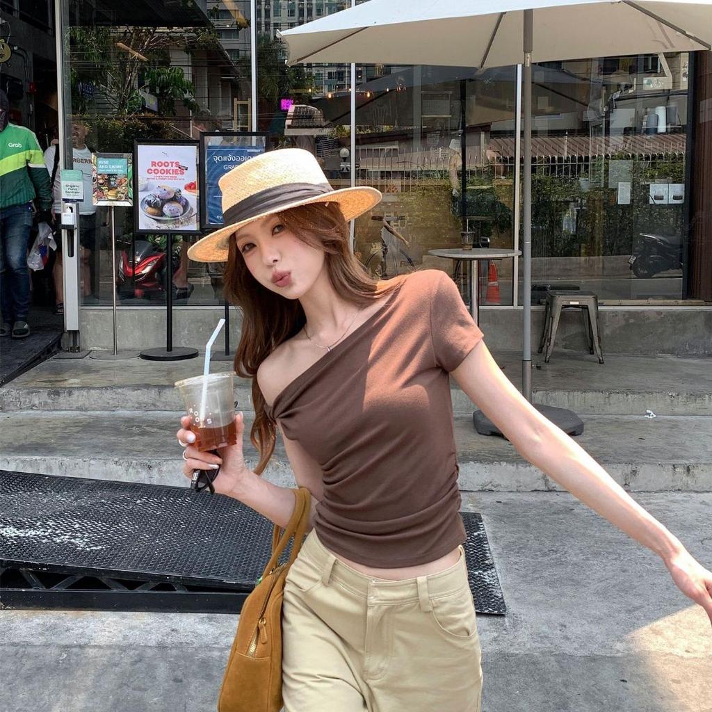 L'NADA【พร้อมส่ง】เสื้อเปิดไหล่ ใส่แล้วหุ่นปัง  มี3สี (P48)