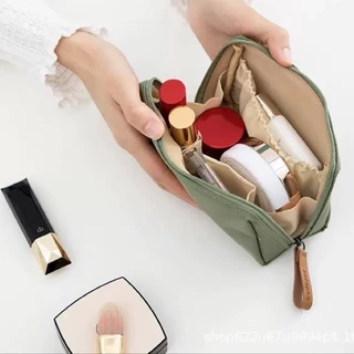 พร้อมส่ง💚 กระเป๋าเครื่องสำอาง ใส่ลิปสติก กันน้ำ มีช่อง ใส่เหรียญ
