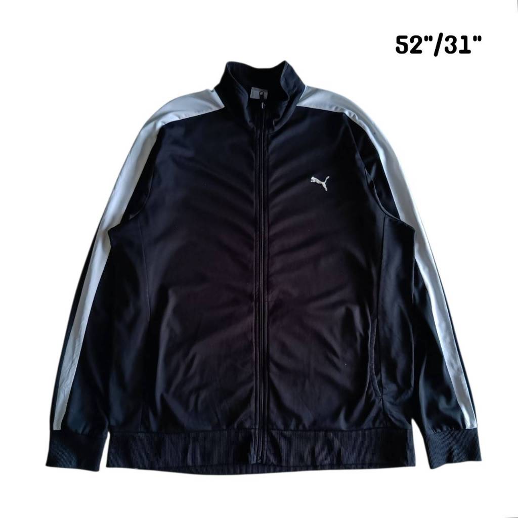 PUMA  เสื้อแจ็คเกตผ้าวอร์ม  พูม่า สีดำ ป้ายคอไซส์ XXL มือสอง สภาพดี