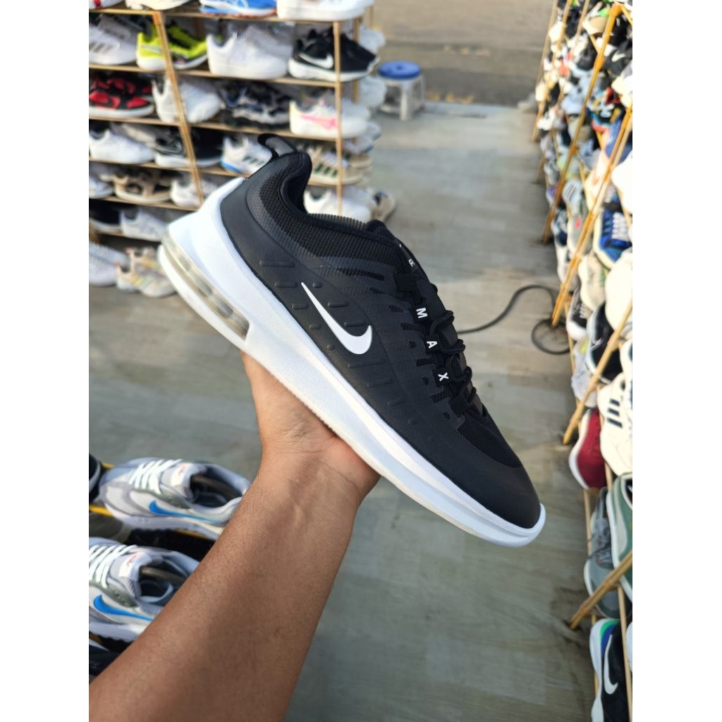 Nike Air Max Axis Size 46