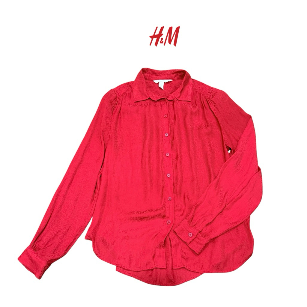 H&M eur32 เสื้อเชิ้ตคอปก แขนยาว ลายเสื้อ สีแดงสด