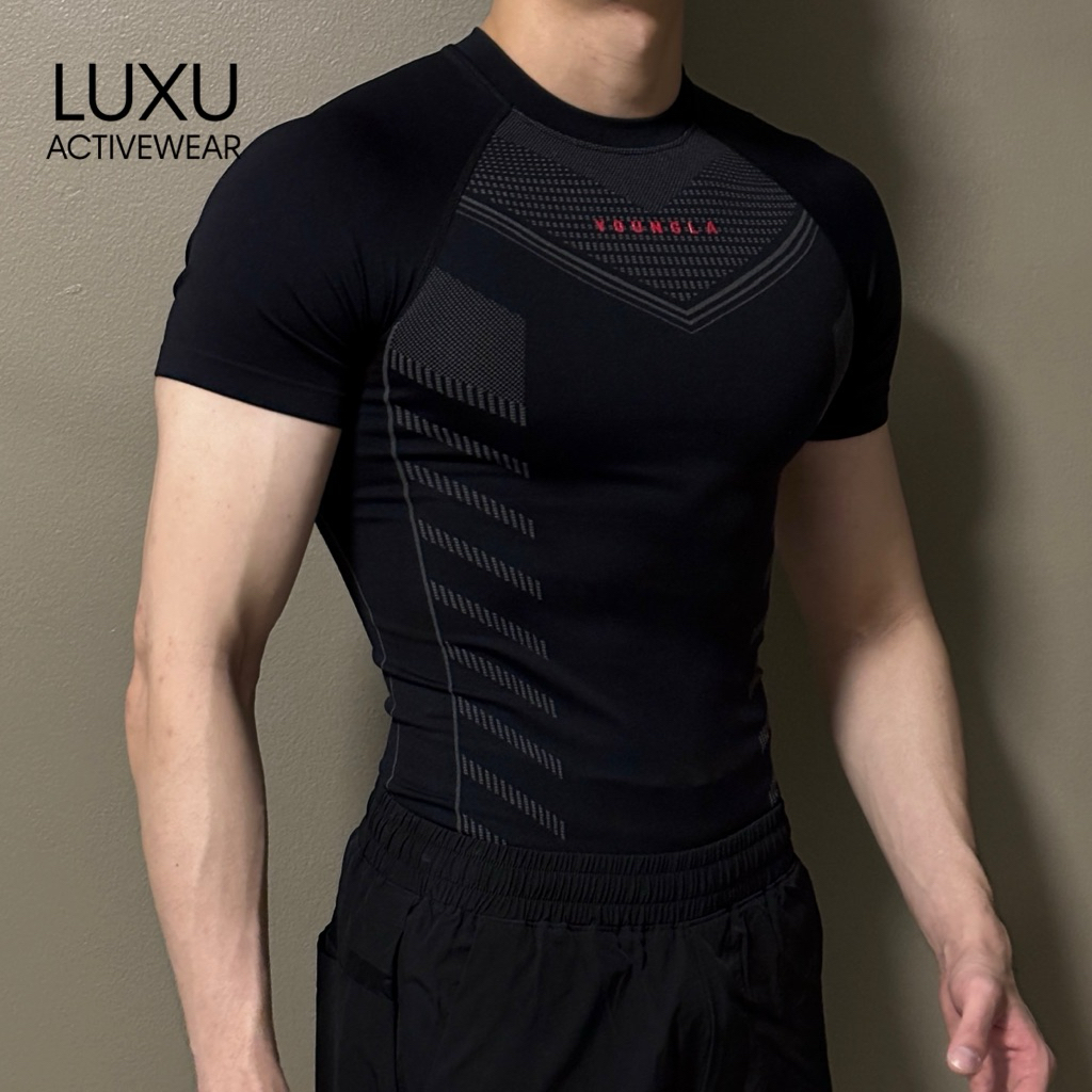 (พร้อมส่ง) YOUNGLA เสื้อ Compression Superhero Compression Tees ของแท้ 100%🇺🇸