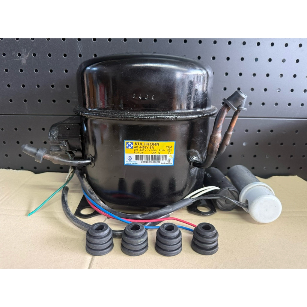 คอมตู้แช่ กุลธร รุ่น AE4459y ขนาด 1/2 แรง น้ำยา 134a ใช้กับ ตู้แช่ 2-3 ประตู(คอมพ์มือ2มีน้ำมันพร้อมใ