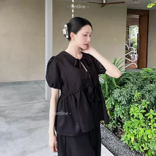 [เฉพาะเสื้อ] เสื้อเบลาส์ผูกโบว์ แขนจั๊มยางยืดใส่สบาย เนื้อผ้าไม่ต้องรีด นุ่มไม่ร้อน ดีเทลระบาย สไตล์มินิมอล (V80)