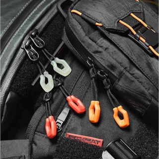 Caravan Crew Zipper rope ที่ดึงซิปกระเป๋า ตัวดึงซิปกระเป๋าเดินทาง อุปกรณ์เดสริทใช้งานสะดวก