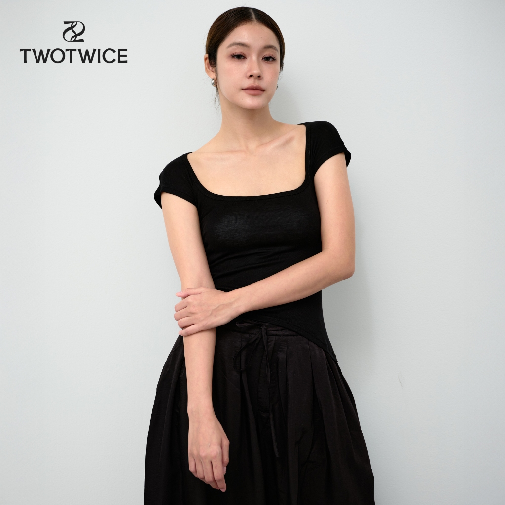 (พร้อมส่ง) Twotwice - Square Essence Tee