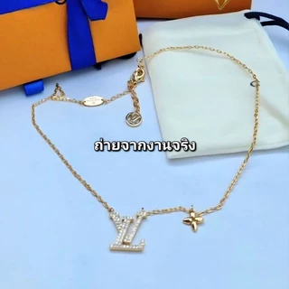 สร้อยคอสไตล์แฟชั่น จี้เพชร วัสดุสแตนเลสแท้ ไม่ลอก ไม่ดำ มาพร้อมอุปกรณ์ครบเซ็ต