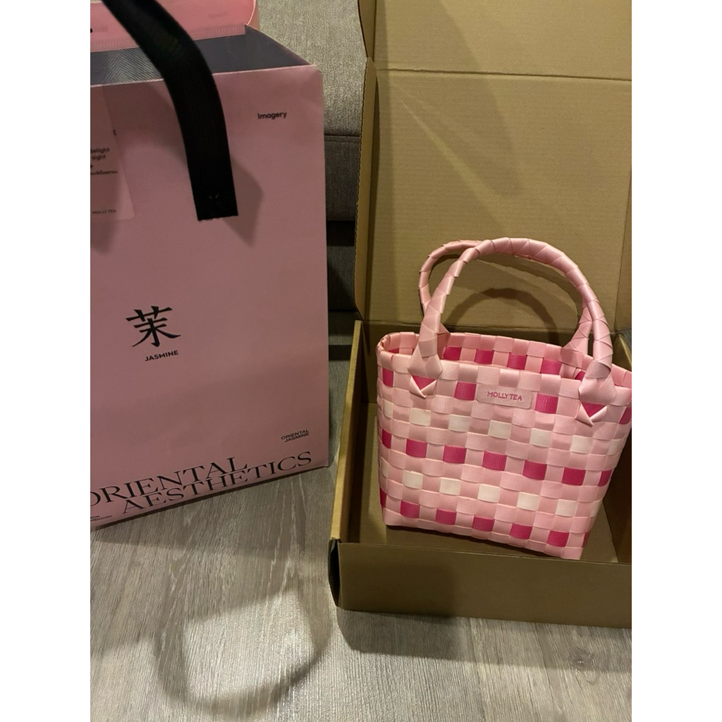 กระเป๋าสาน+ถุงแบรนด์ Molly Tea