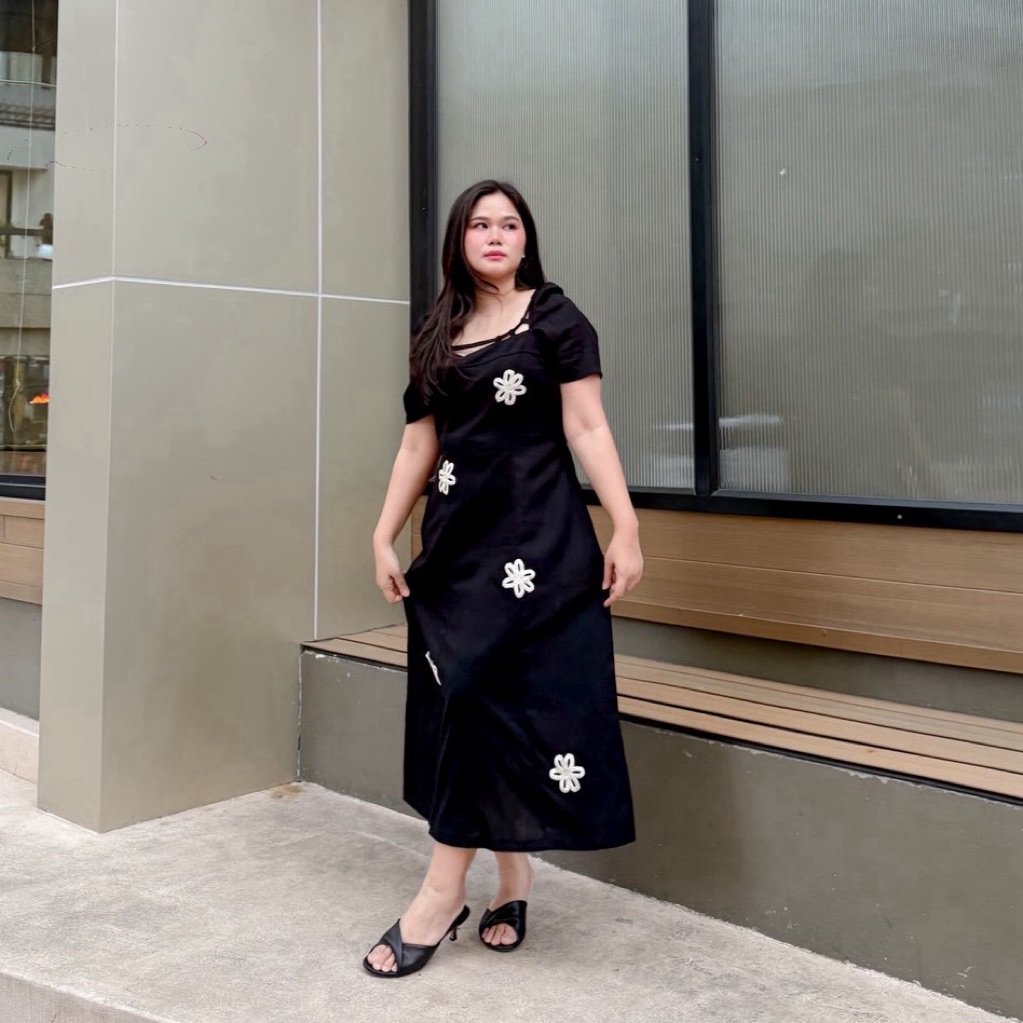 Lady M | Flora Pop Dress plussize เดรสยาวดีเทลสวย เก๋ ให้ลุคหวานละมุนแต่มีคลาส ใส่ออกงาน ดินเนอร์ - รูปที่ 2