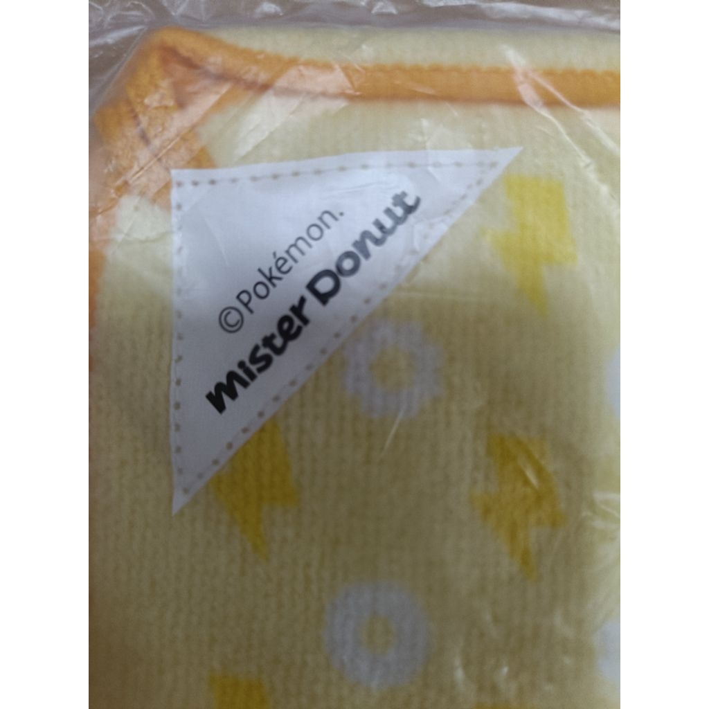 ผ้าเช็ดหน้าPokemon by mister Donut