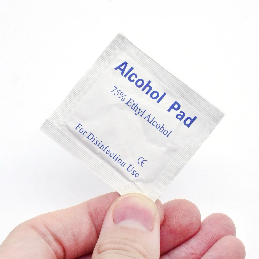 Alcohol Pad ชิ้นละ 1 บาท แผ่นแอลกอฮอล์ 75% เช็ดทำความสะอาดเล็บแบบพกพา สินค้าพร้อมส่ง thumbnail 7