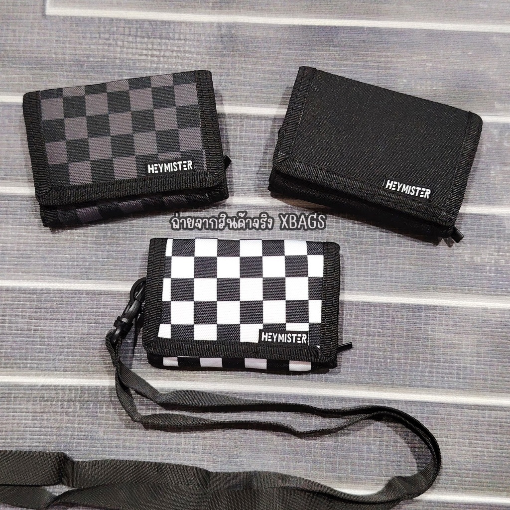 HMT05 กระเป๋าสตางค์ 3 พับ รุ่นนี้มีช่องใส่เหรียญแยกด้านหลัง ช่องใหญ่ มีสายห้อยคอให้ทุกใบ