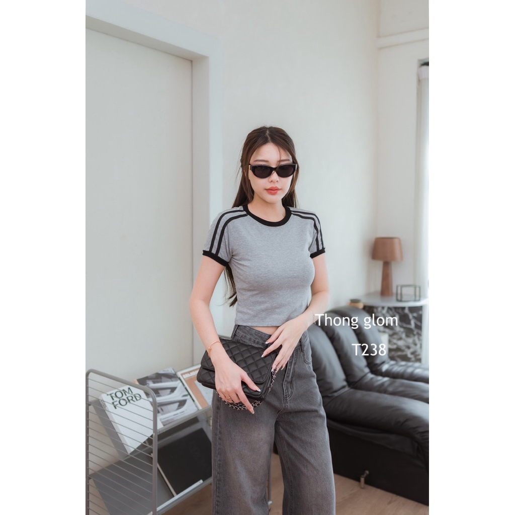 T238เสื้อครอปยูนิโคล่