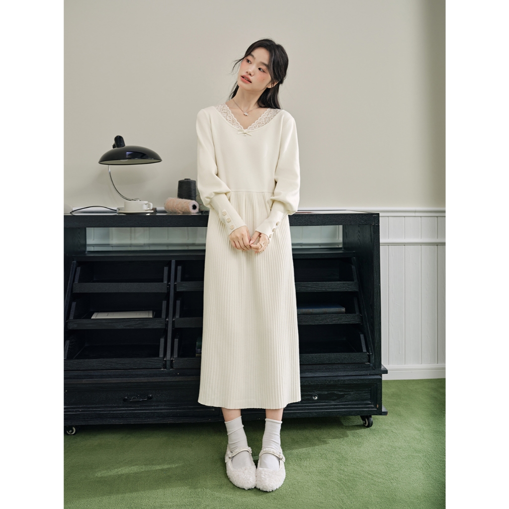 [Preorder] KUOSE : White Knit Dress
