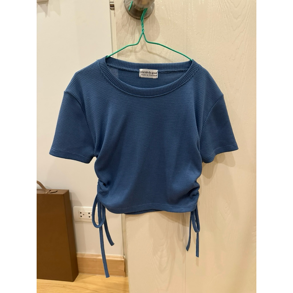 เสื้อครอปป้าวาฟเฟิล สีน้ำเงิน ป้าย Ck168-So good