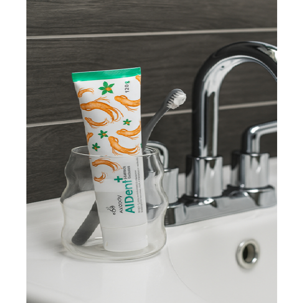 เพื่อรอยยิ้ม...เหนือระดับ กับ AIDent Plus