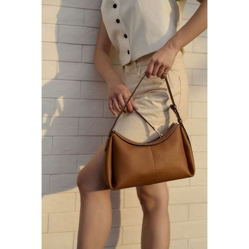 LUNNE กระเป๋าสะพายไหล่-คาดลำตัว หนังวัวแท้ รุ่น KITH Shoulder Bag