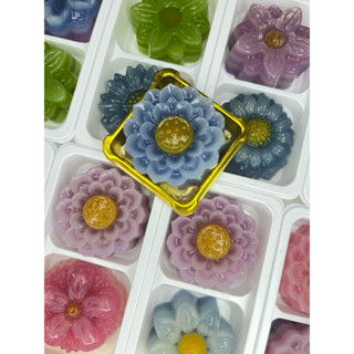 ขนมชั้น ขายราคาต่อ 1 ชิ้น