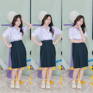กระโปรงนักเรียนทรงแคบ สีกรมเข้ม-สีดำ ยาว 22-26นิ้ว ตีเกร็ด 5.5 นิ้ว ผ้ามันดีวาย มีกระเป๋าลับ กระโปรมอปลาย (มีบิลให้)