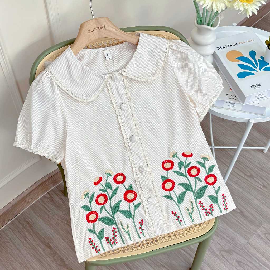 Glucoat | [U511/U510] เสื้อแขนสั้นสีครีม/สีชมพูคอบัวแต่งคอเทปฉลุ ปักดอกไม้ กระดุมใช้งานได้จริง