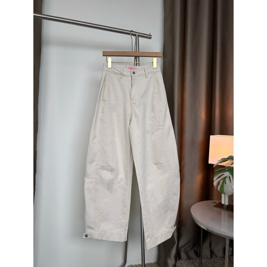 JSARA กางเกงยนส์ทรง Barrel Jeans สีแอปริคอท กางเกงยีนส์ทรงขากว้าง สไตล์เกาหลีสุดฮิต ผ้าหนาไม่โปร่งแส