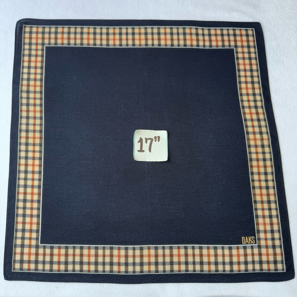 Daks London ผ้าเช็ดหน้า ดัคส์