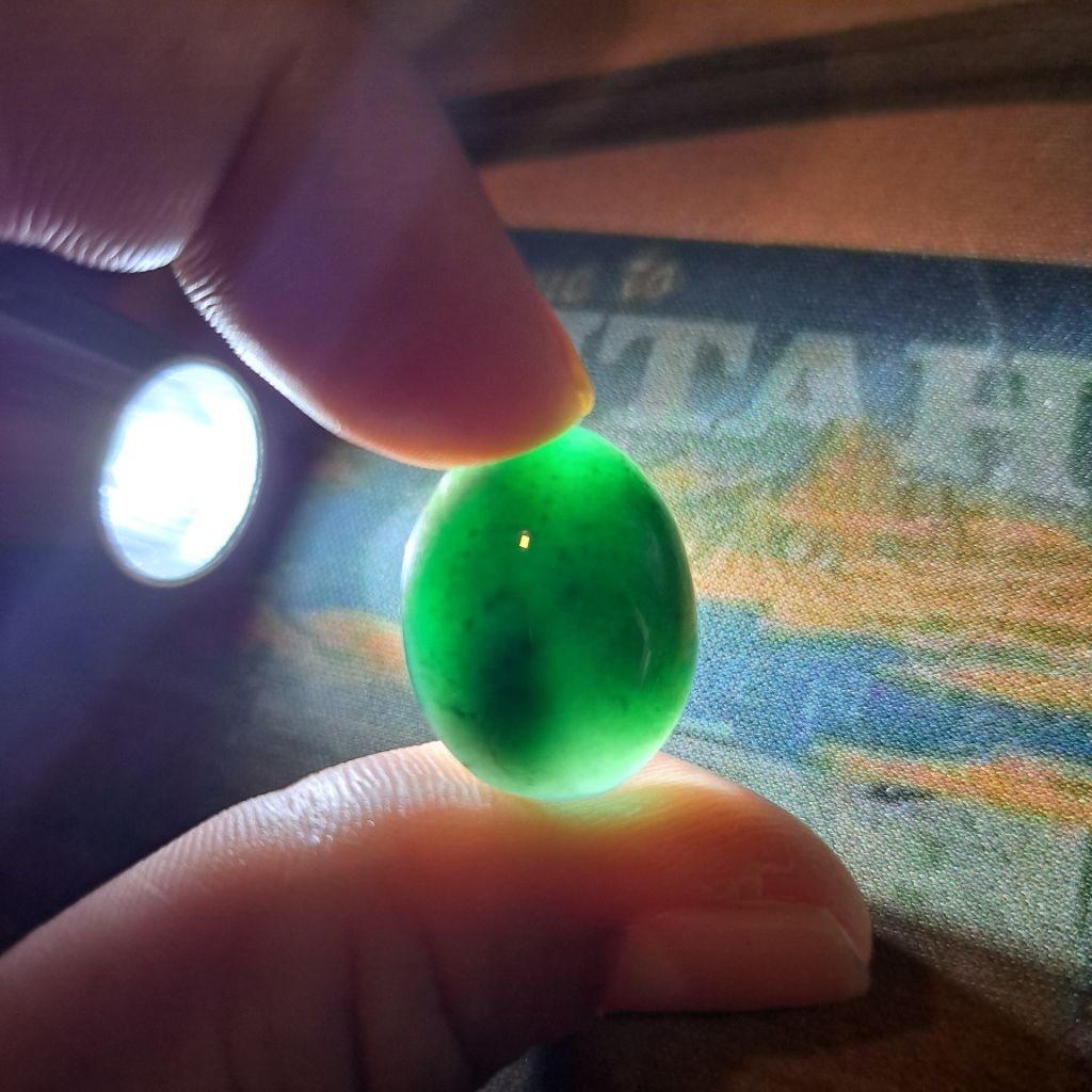 หยกพม่า หัวแหวน Jadeite Natural Oval Cabochon 22.9 ct.A005