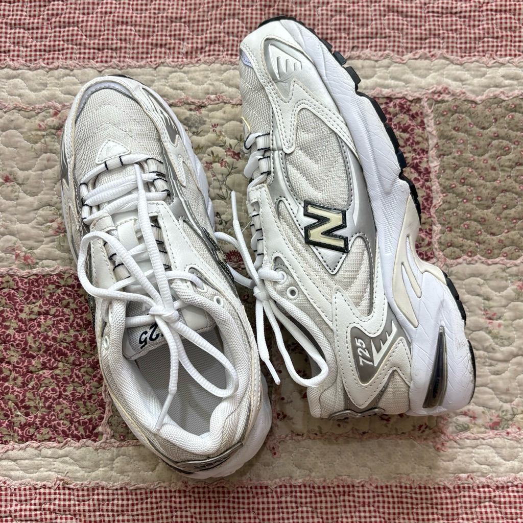 New Balance 725 แท้100%⭐️