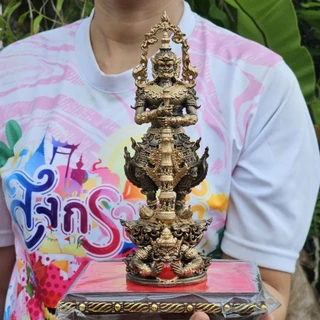 ท้าวเวสสุวรรณเเร่เหล็กน้ำพี้ฐานกว้าง2.5นิ้วสูง8นิ้วเเถมฟรีฐานรอง