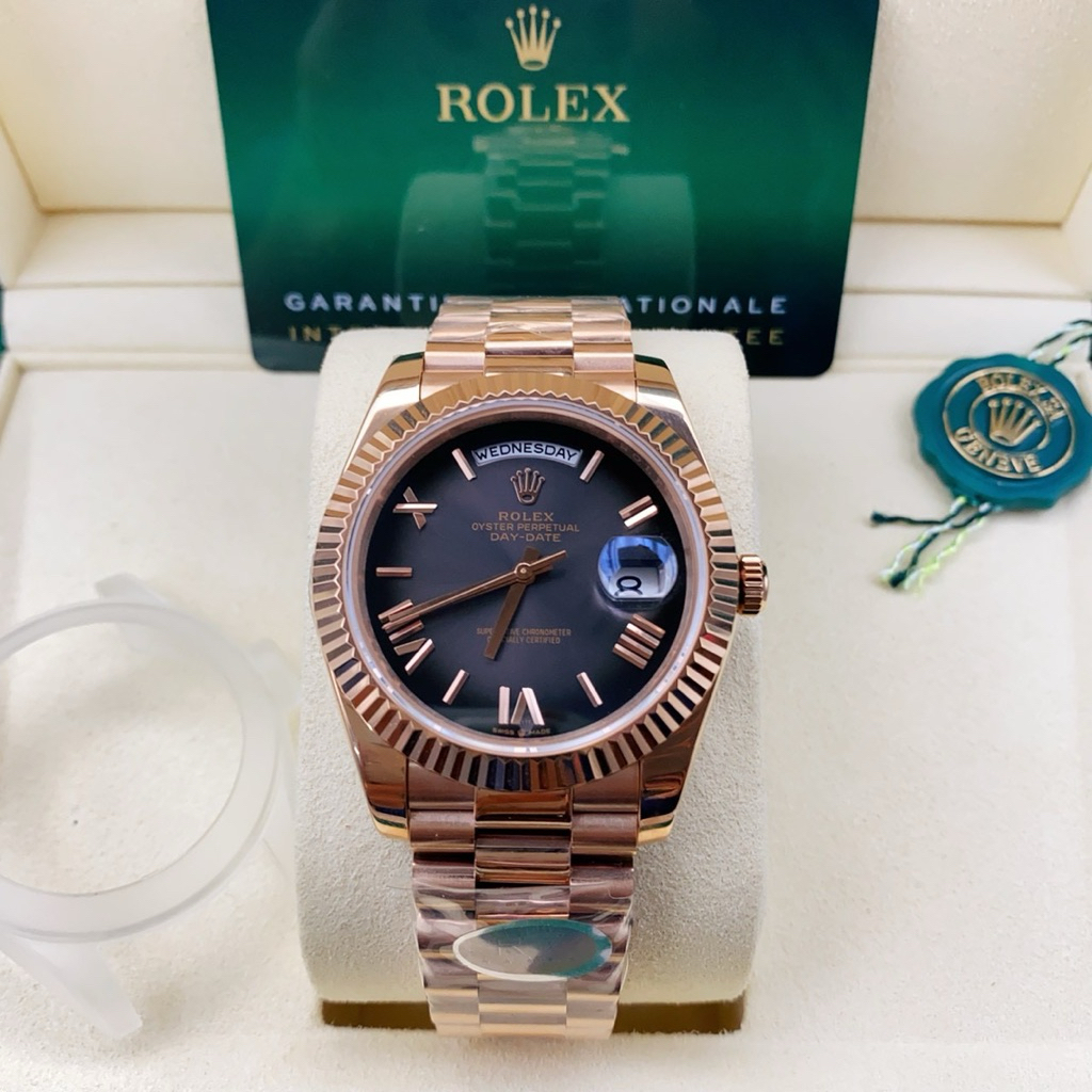 นาฬิกาข้อมือ Rolex Day-Date CC R7 40mm.(รับประกัน1ปี)