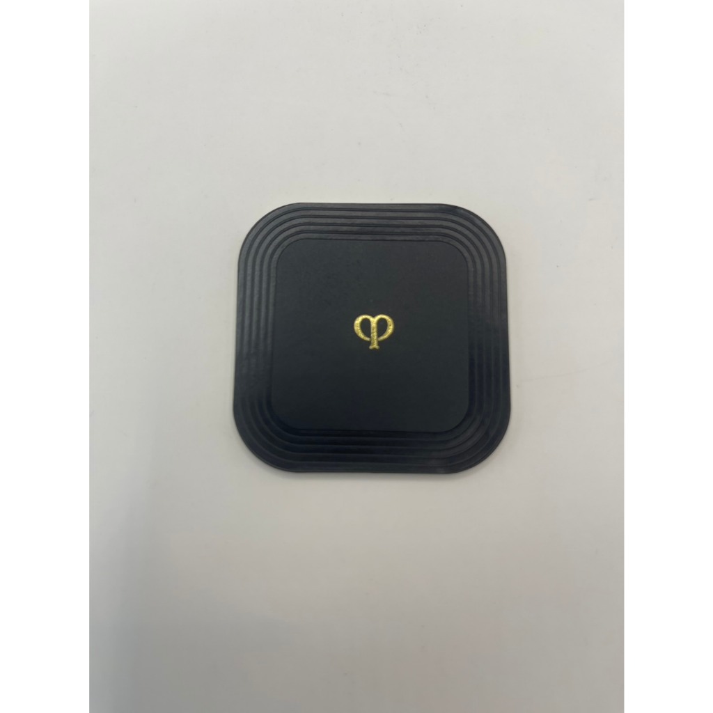 เคลย์ เดอ โป โบเต้ พัฟฟ์   PUFF (REFINING PRESSED POWDER)  ราคา 300 บาท จำนวน 1 ชิ้น