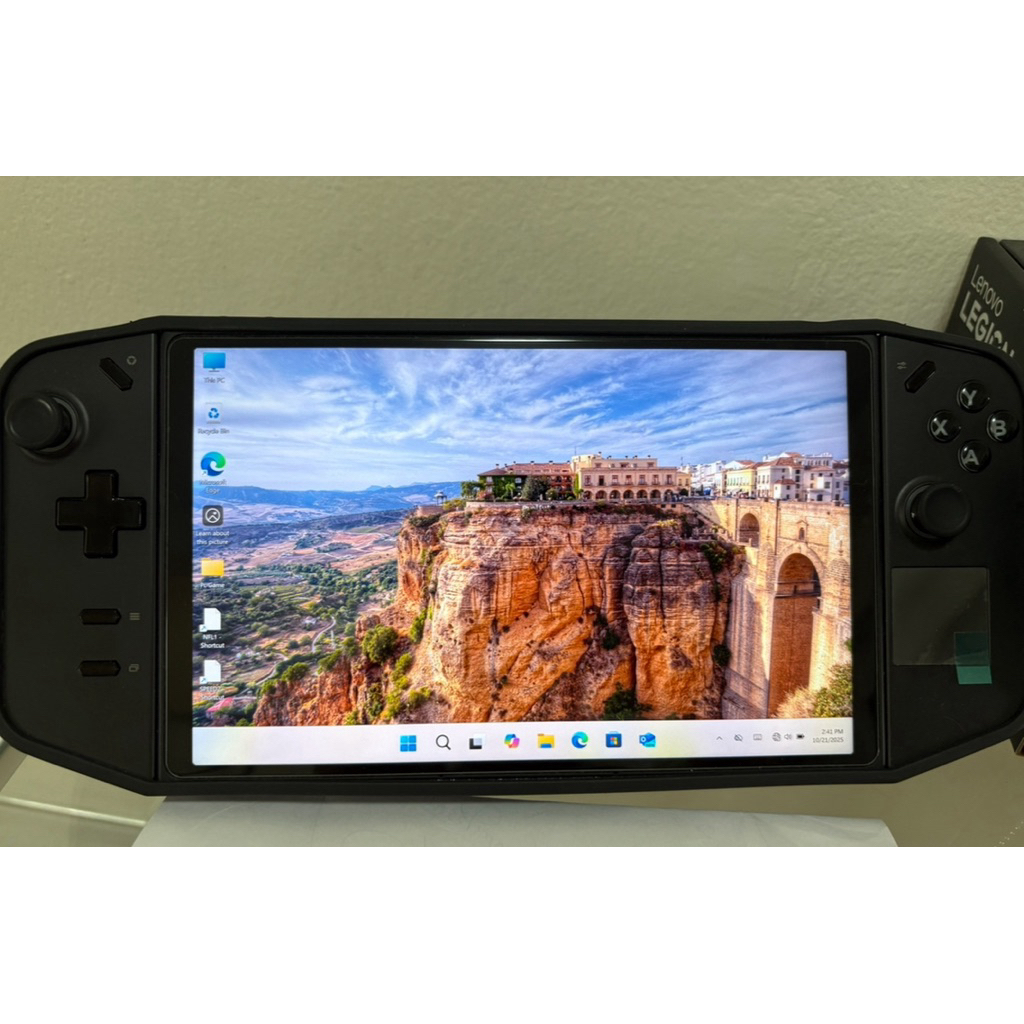 Lenovo Legion Go อัพความจุ 2TB เครื่องสวยมาก