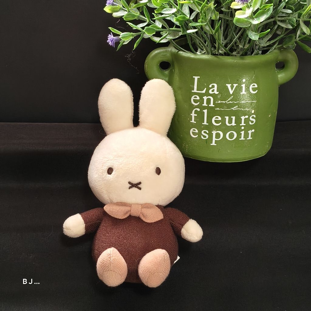 พวงกุญแจตุ๊กตามิฟฟี่สีน้ำตาล Huis Ten Bosch นุ่มๆ น่ารัก แท้💯