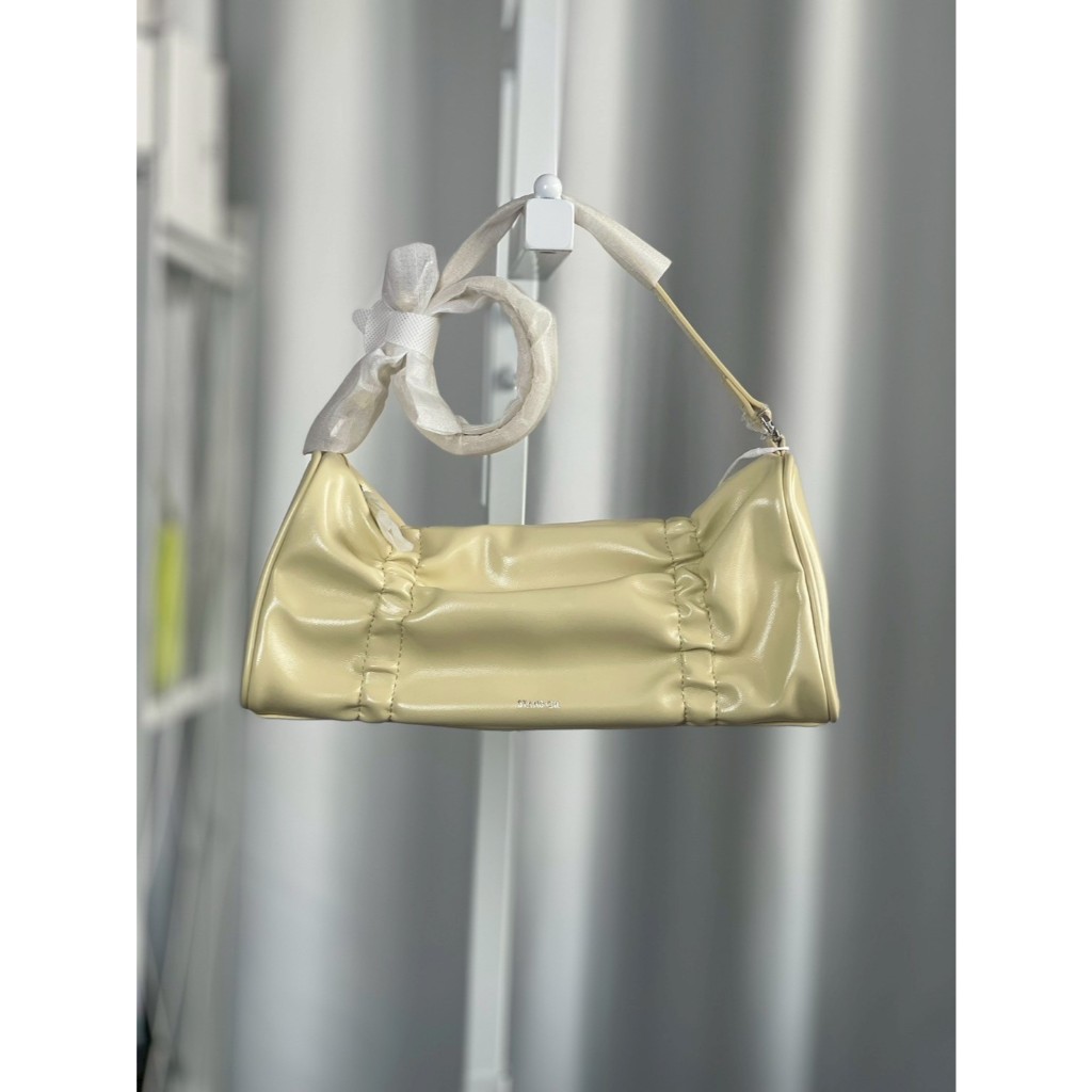 Stand Oil Pleats Bag 4 Colors  - 플리츠백 (Black, Butter, Baby Pink, Silver)