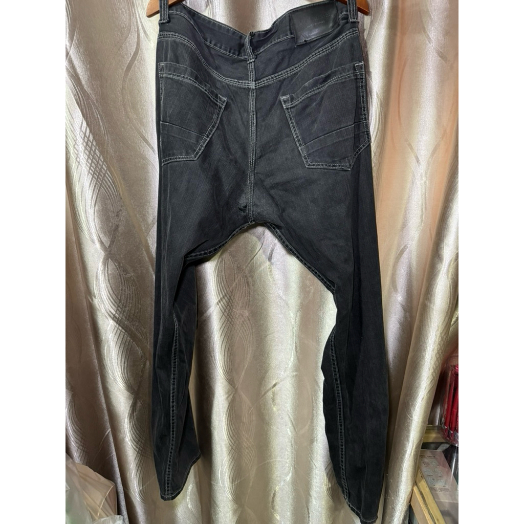 Jack Russel กางเกงยีนส์ ทรงกระบอกเล็ก slim สีดำเฟด