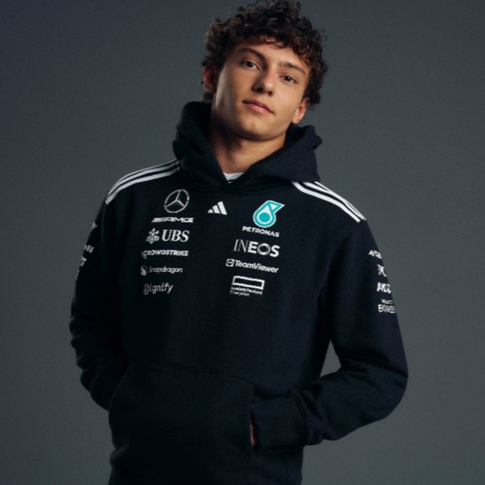 เสื้อฮู้ด  ADIDAS X Mercedes AMG PETRONAS Formula One Team