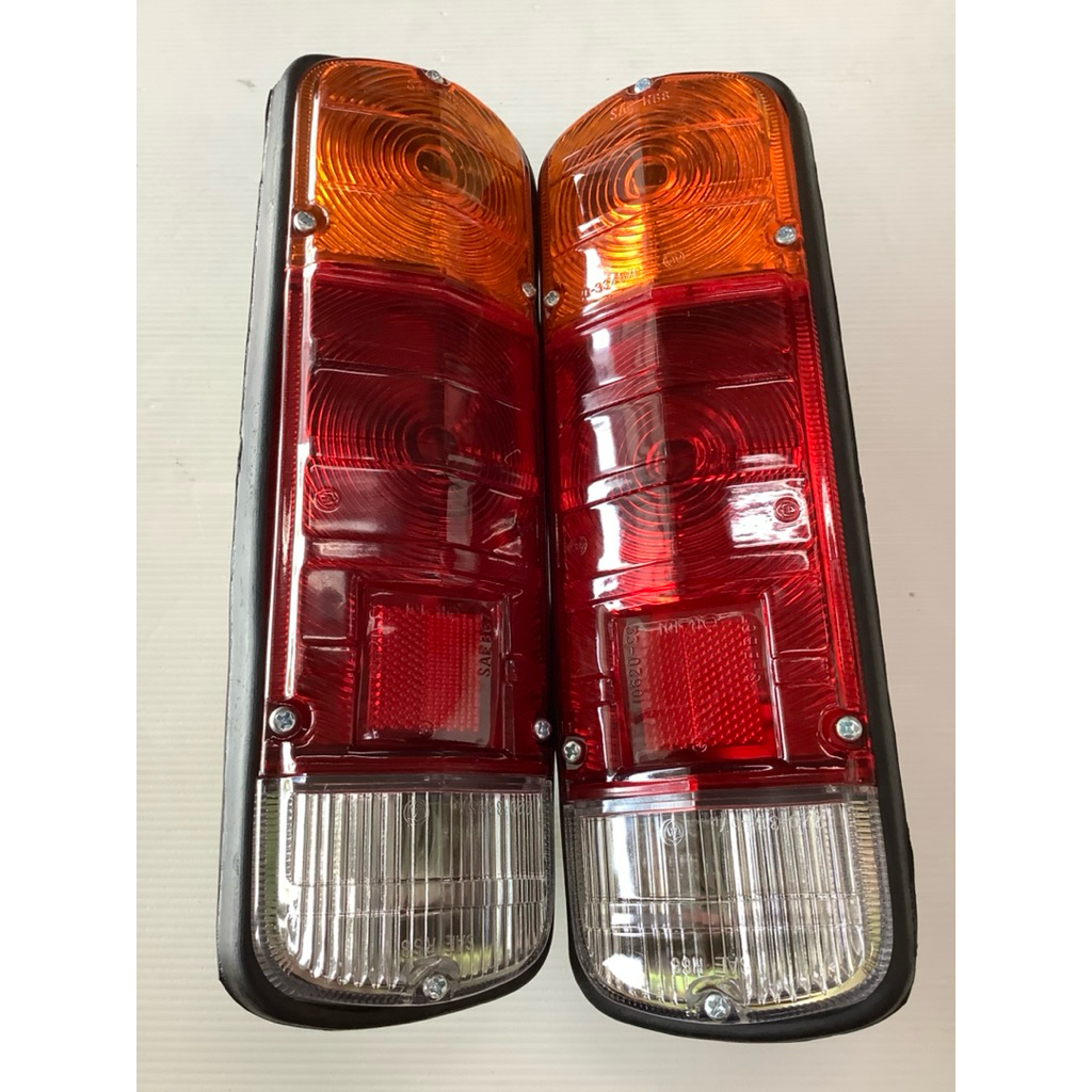 ไฟท้าย JU , BU3000,TOYOTA