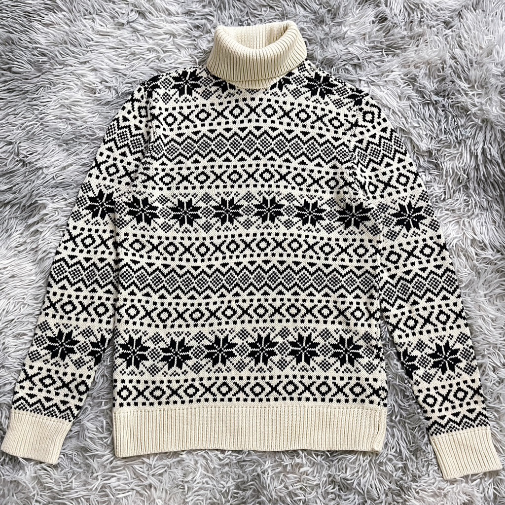 Pre-loved!! H&M Snowflake Sweater