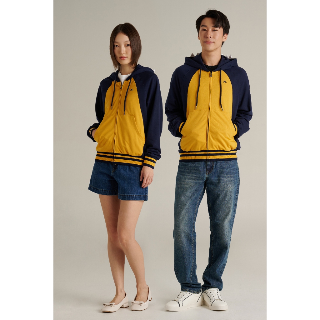 Mc JEANS Online Exclusive Dino เสื้อกันหนาว ฮู้ดดี้ Unisex แขนยาว เสื้อไดโนเสาร์ MJHP262