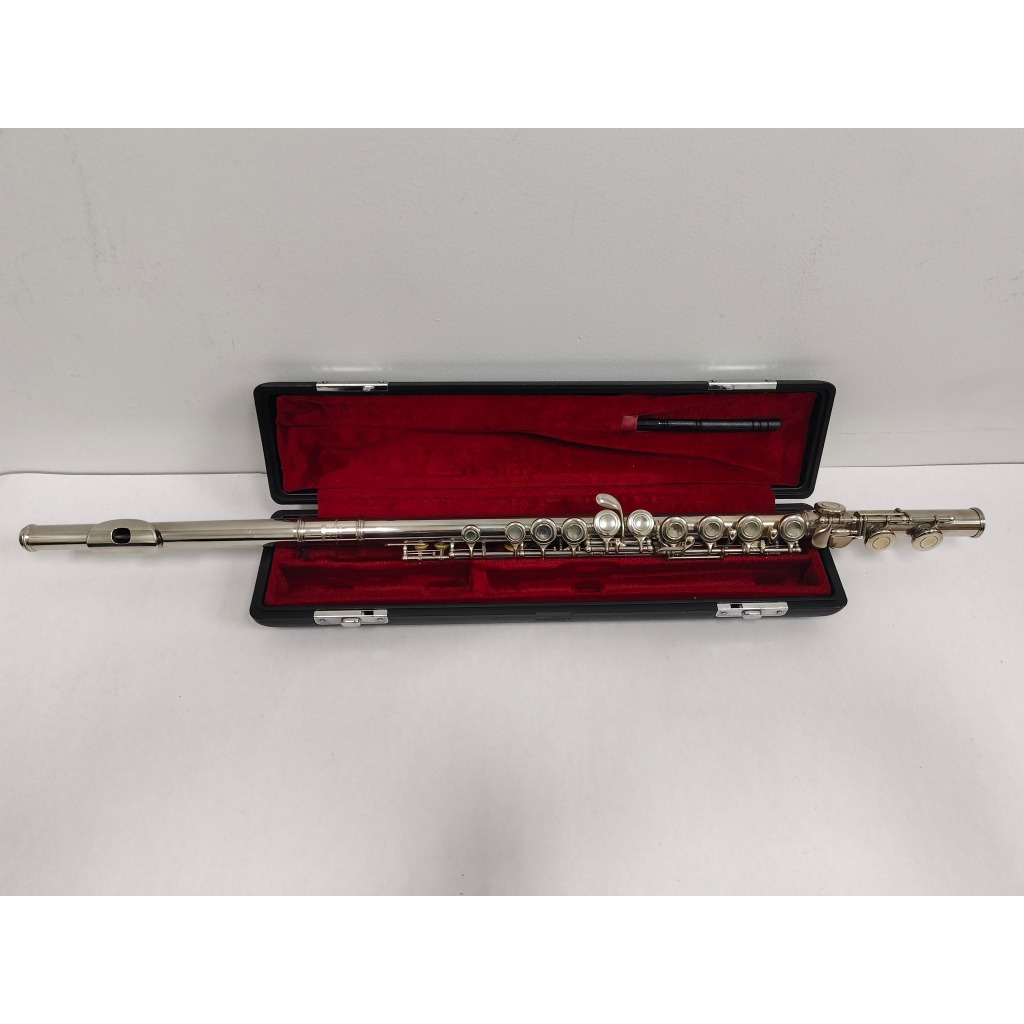 Yamaha Flute YFL-211ฟลูทยามาฮ่า รุ่น 211Nickel Plated มือสองของแท้ สภาพเหมือนใหม่