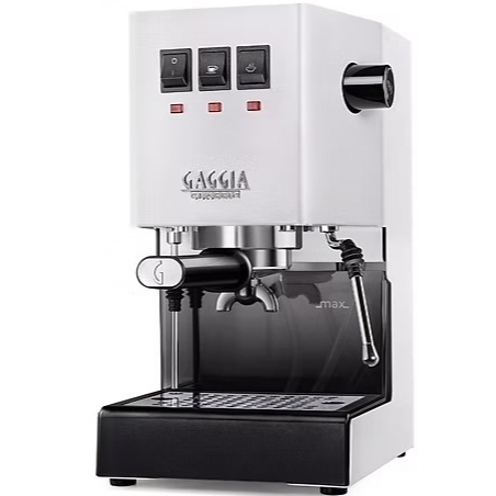 GAGGIA Classic E24 คือเวอร์ชั่นล่าสุดของ GAGGIA Classic ที่ใช้หม้อต้มทองเหลืองแบบใหม่ที่มีความจุมากก